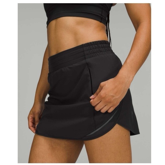 lululemon athletica Dresses & Skirts - NEW Lululemon Hotty Hot High-Rise Skirt Black